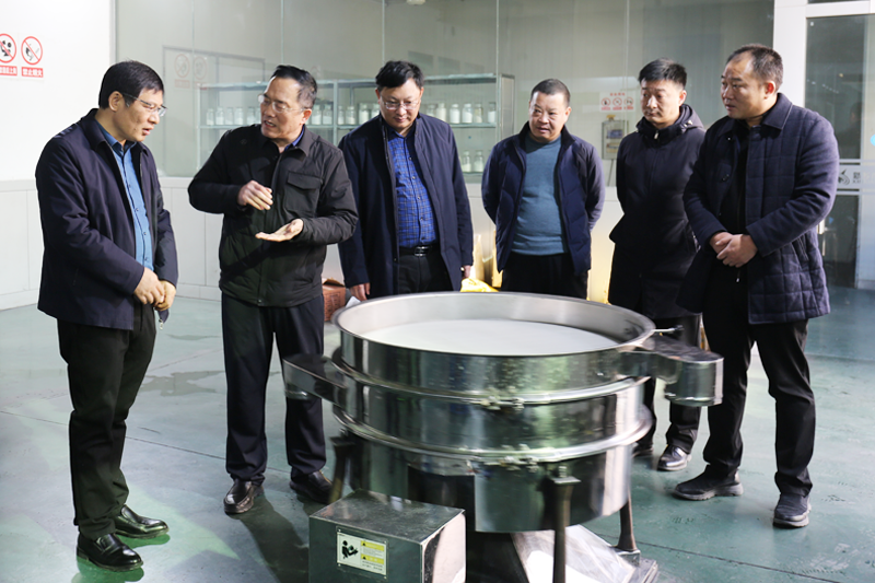 桃子视频在线播放WWW机械荣获“优秀民营企业”荣誉称号